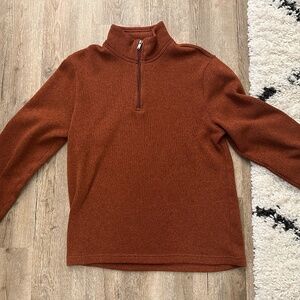 Men's Medium Quarterzip in Maroon